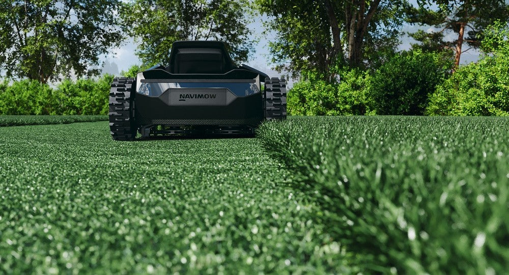 mähroboter und hohes gras