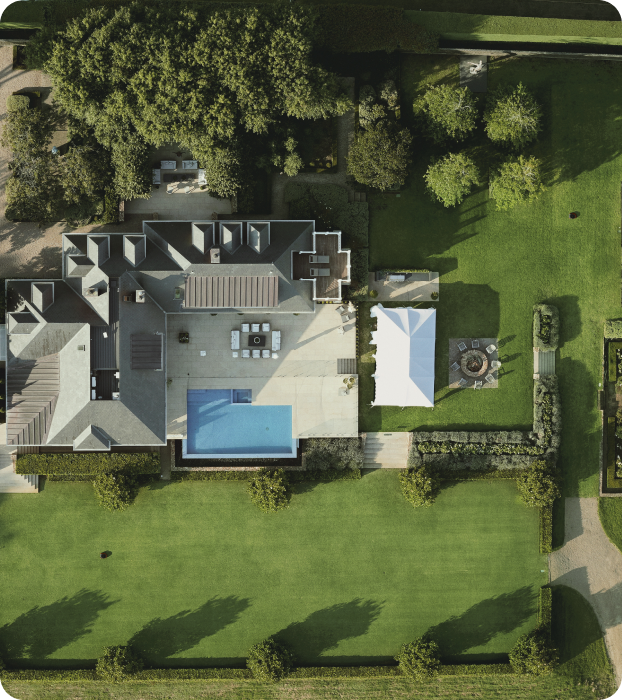 Vorder- und Hinterhöfe